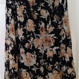 Briggs of Ny Petite M  2 Layer skirt  Ruffle Hem